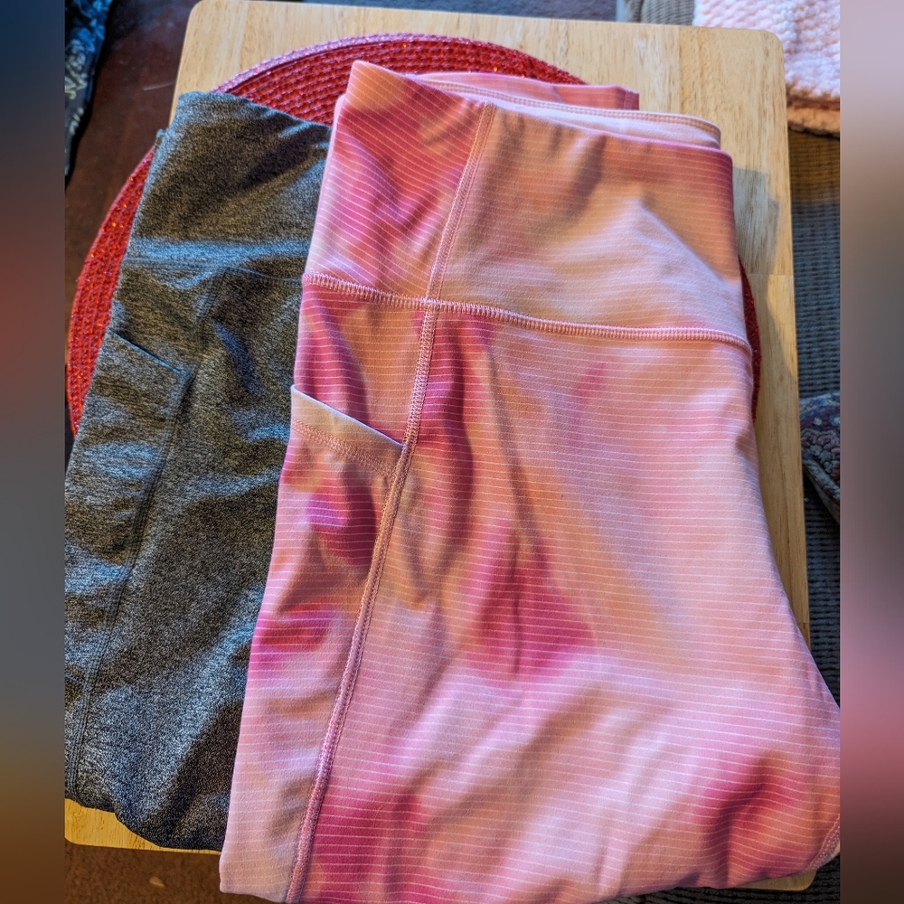 Avia Plus Size Capris 2 pair Size 20